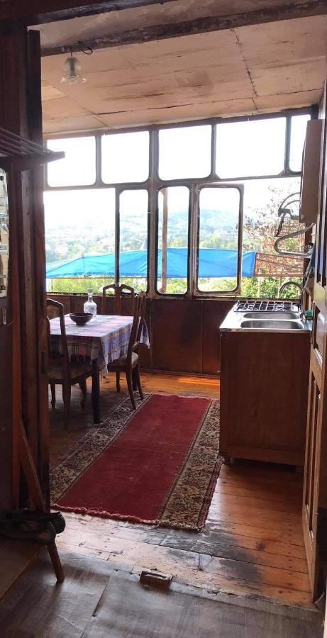Peaceful View Hotel Kutaisi Bagian luar foto